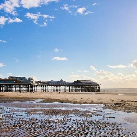 Starlux Hotel Blackpool Ngoại thất bức ảnh